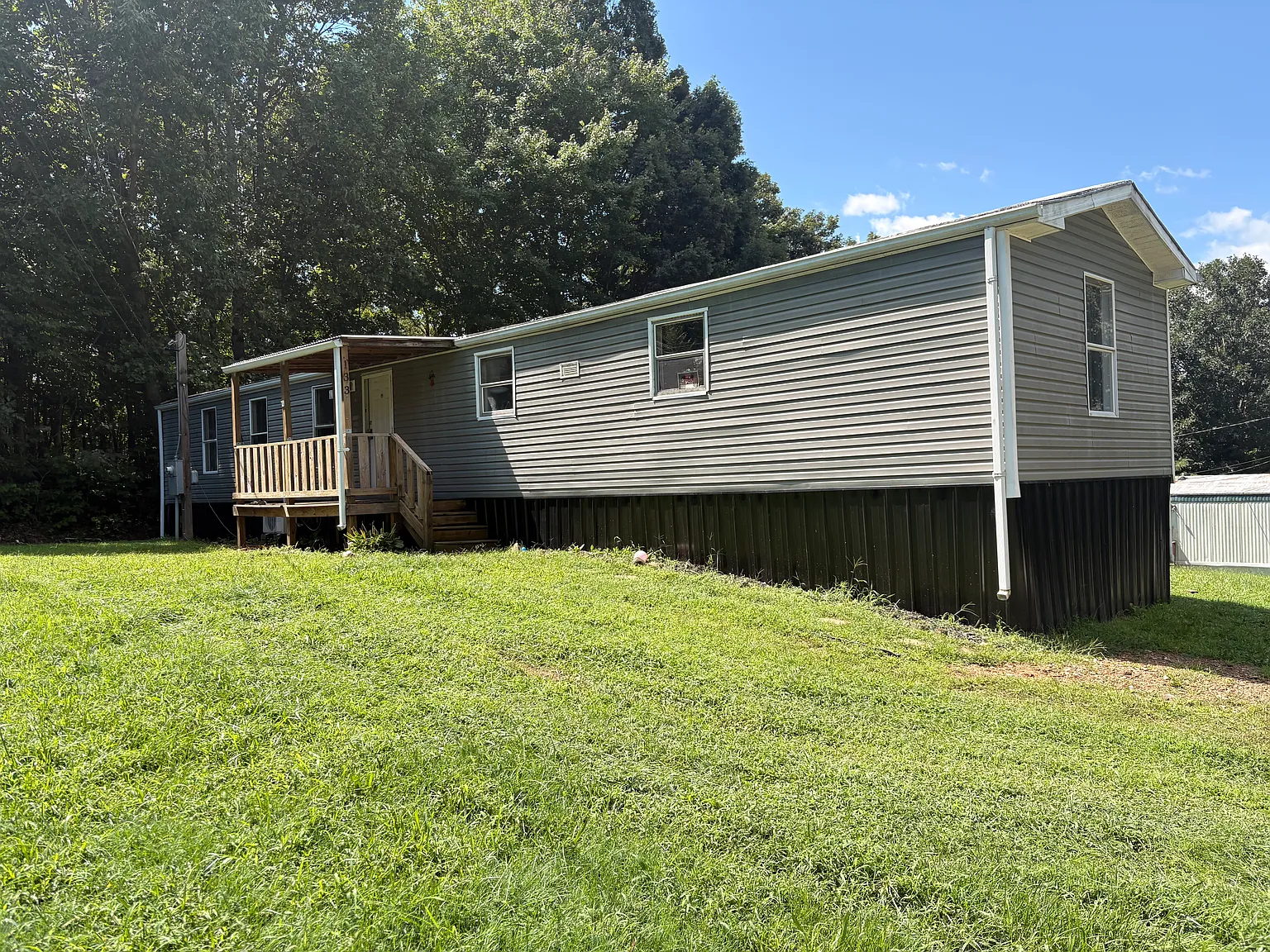 2 bed, 960 sqft, $825 — Photo 3