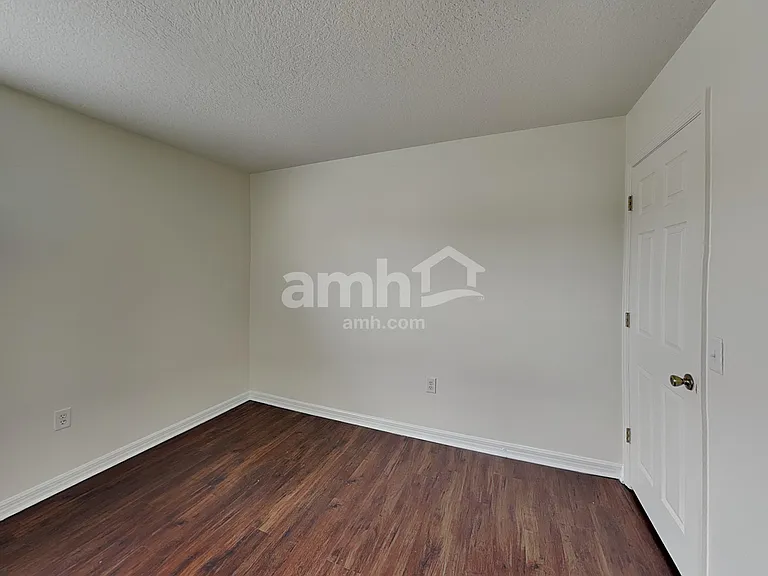 6105 Timber Crest Dr — Photo 12