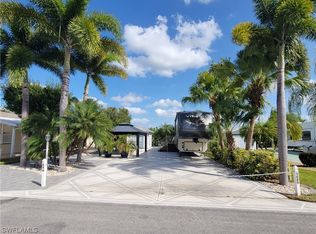 5649 Brightwood Dr, Fort Myers, FL 33905