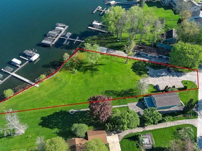 413 Strauss unit 3 Avenue, Green Lake, WI, 54941