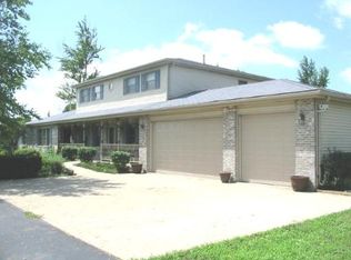 30944 S Indian Trail Rd, Wilmington, IL 60481