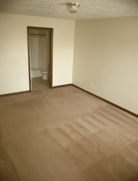 master facing full bathroom