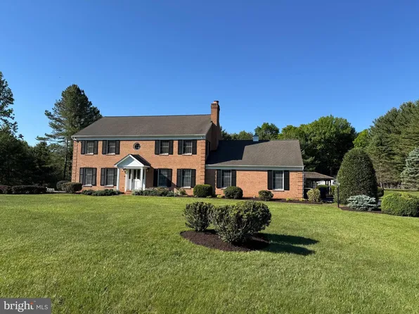 727 Weller Dr, Mount Airy, MD 21771