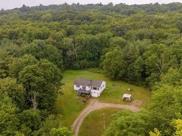 172 South St, Warren, MA 01083