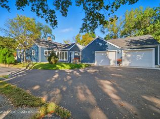 5703 Lee Ave, Downers Grove, IL 60516