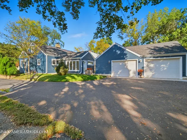 5703 Lee Ave, Downers Grove, IL 60516