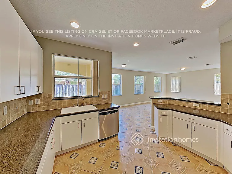 12141 SW 122nd Path — Photo 10