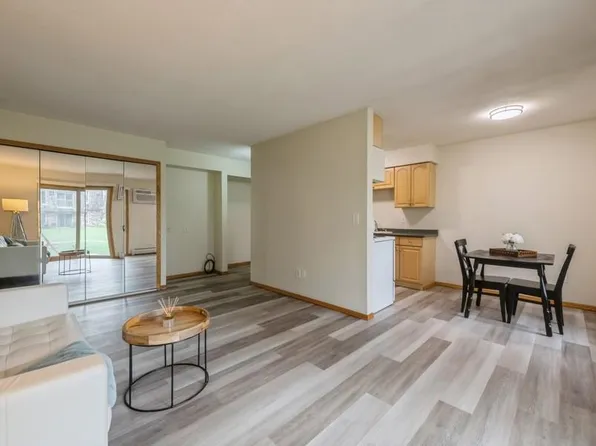 909 11th Ave S APT 2, Hopkins, MN 55343