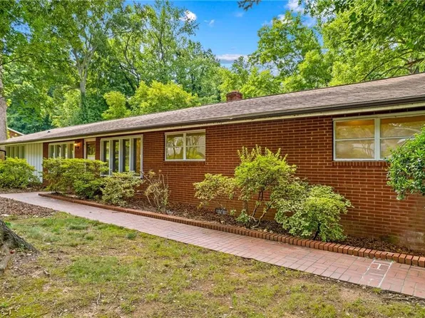 1221 Forestdale Dr, Salisbury, NC 28144