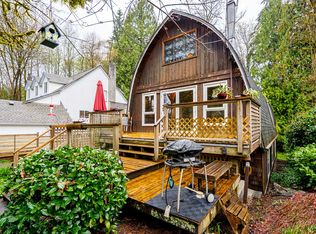 4438 Cove Cliff Rd, North Vancouver, BC V7G1H6