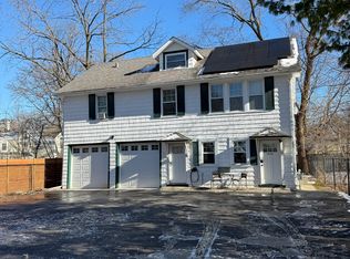 2155 Saint Johns Ave, Highland Park, IL