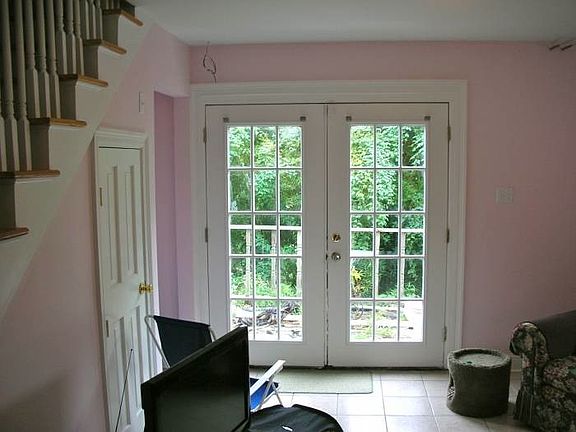 5th image of 1462 Mithra St