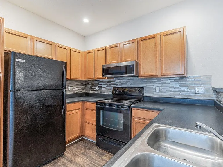 The Overlook At Golden Hills Apartment Homes — Photo 2