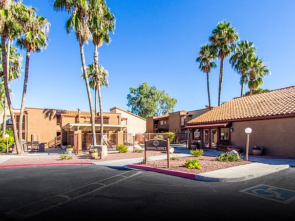 Exterior & Landscaping