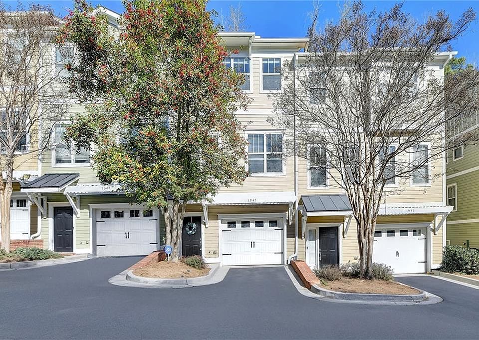 1st image of 1945 Sterling Oaks Cir NE #15