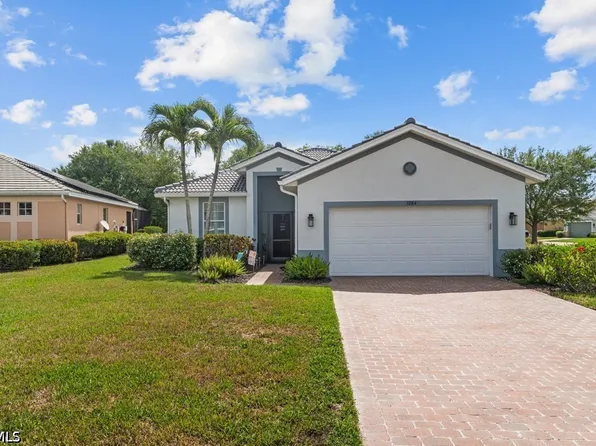 3284 Magnolia Landing Ln, North Fort Myers, FL 33917