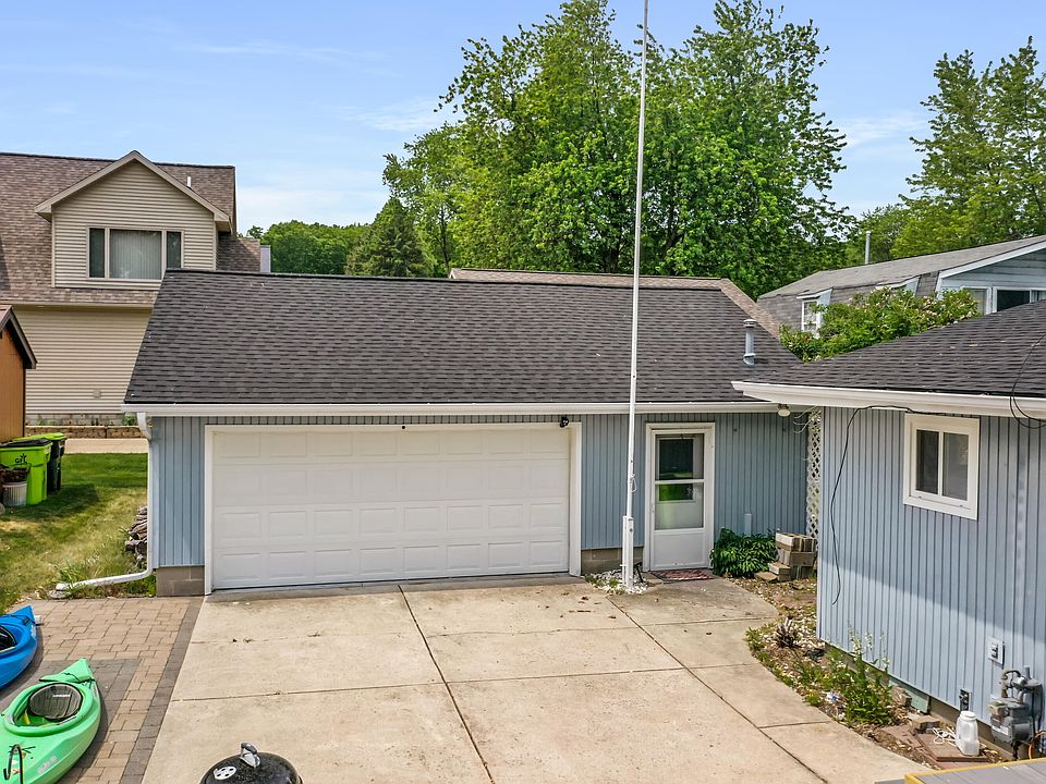 111 Hyslop St, MI 48653 MLS 201825235 Zillow