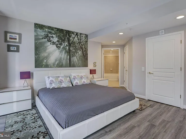 616 E St NW #718 — Photo 23
