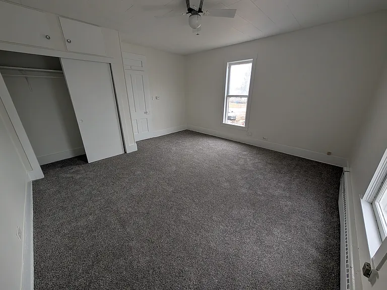 407 W Salem Ave #1 — Photo 4