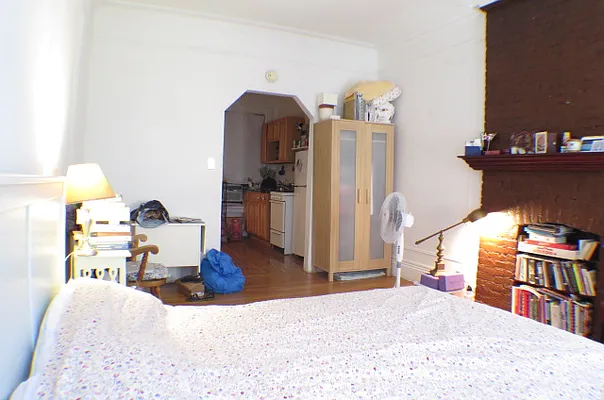 Rented by Glasser Realty LLC | media 4