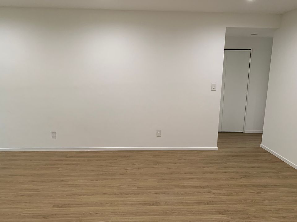 Main Room facing storage closet/entry