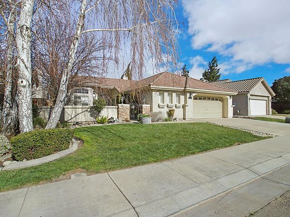 2nd image of 1715 Orvis Dr