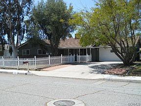 3rd image of 566 S Soboba Ave