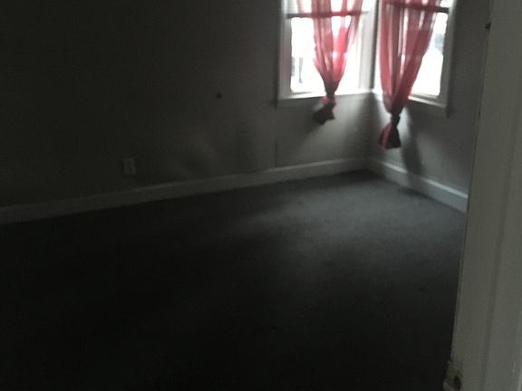 5th image of 109 Proctor Dr