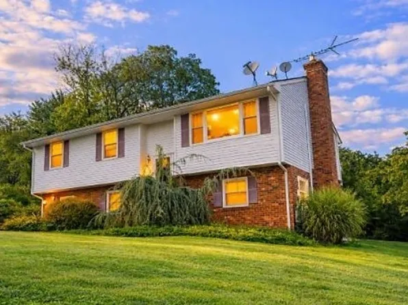 12 Studer Rd, Clinton Twp., NJ 08809