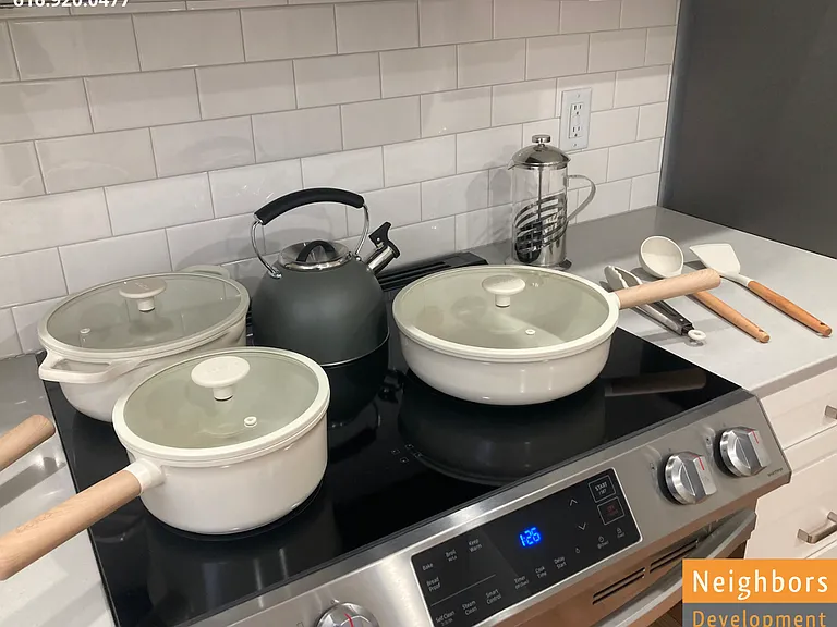 927 Arianna St NW — Photo 5