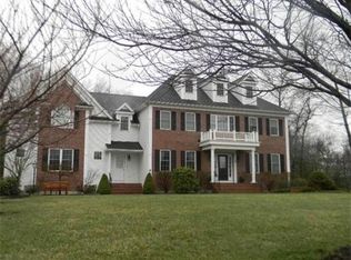 17 Dutchess Rd, Franklin, MA 02038