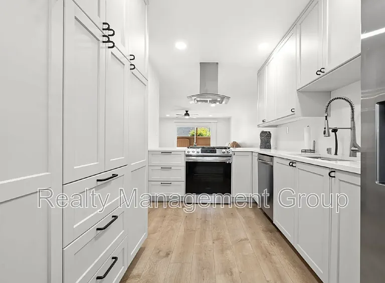 6821 Alvarado Rd #8 — Photo 7