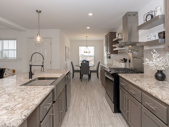 5th image of 1300 Whitetail Ave #169