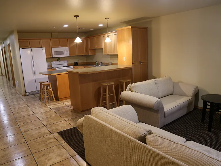 1055 1/2 E Isaacs Ave #C — Photo 6
