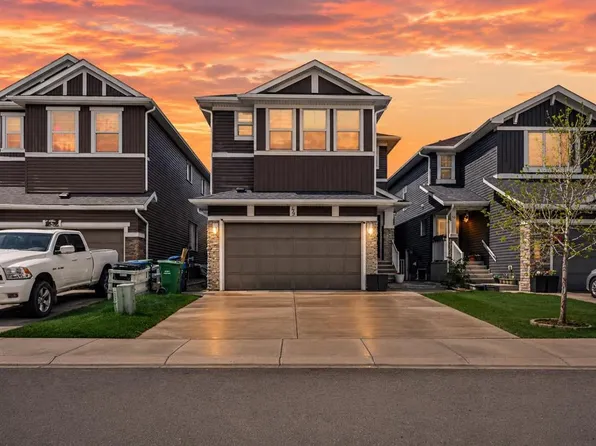 49 E Redstone Heath NE, Calgary, AB T3N