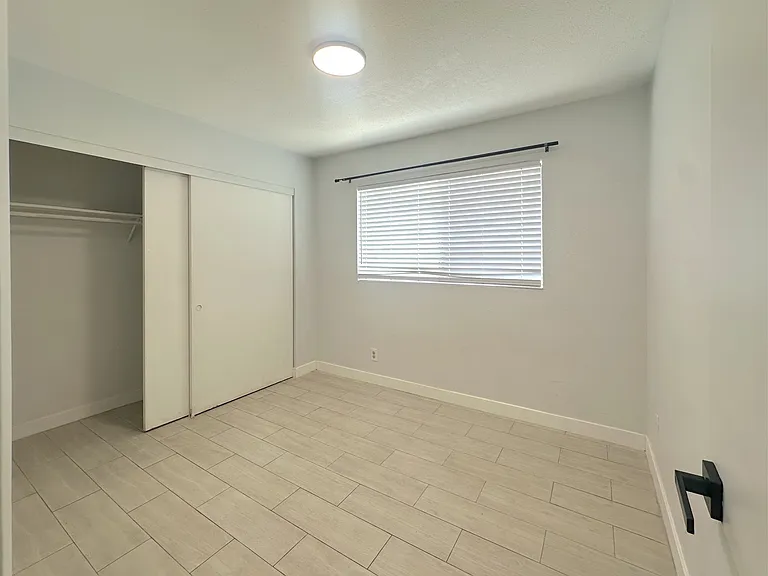21828 Belshire Ave #15 — Photo 6