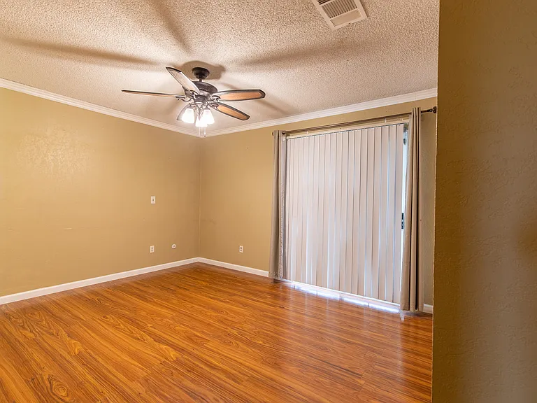1714 Elena Dr — Photo 21