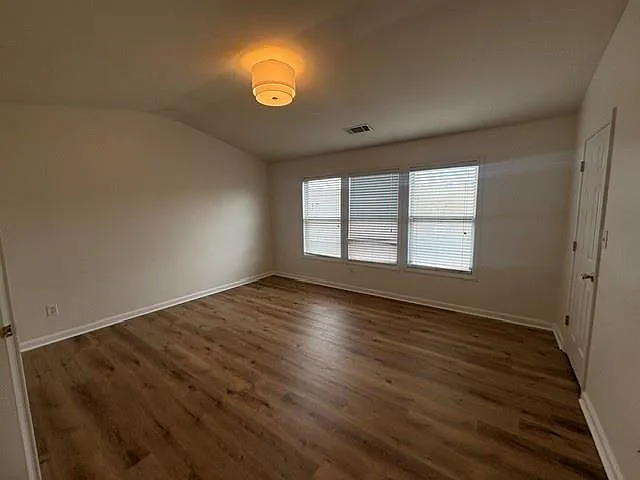 1941 Durwood Ln — Photo 14