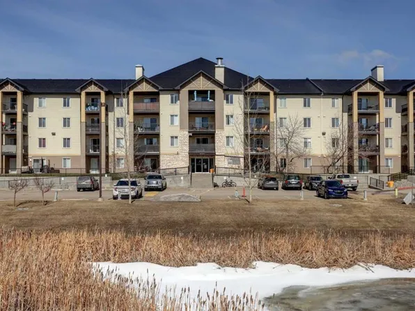 304 N Mackenzie Way SW #8323, Airdrie, AB T4B 3H6