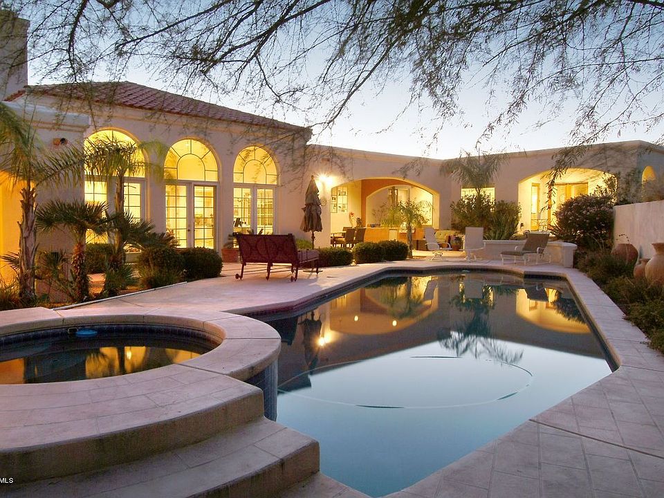 1st image of 6851 N Vista Del Pueblo