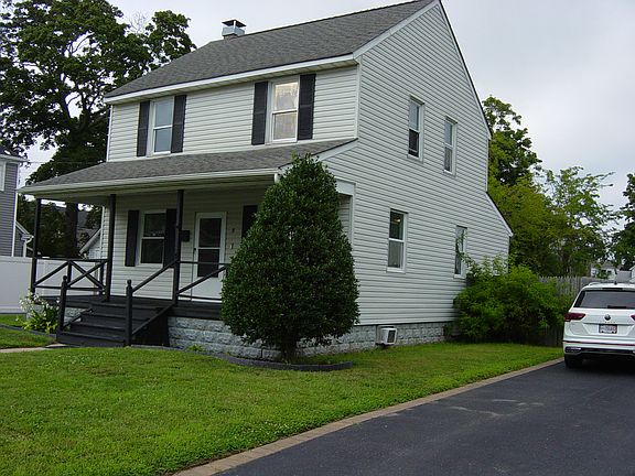 2nd image of 9 Northridge St