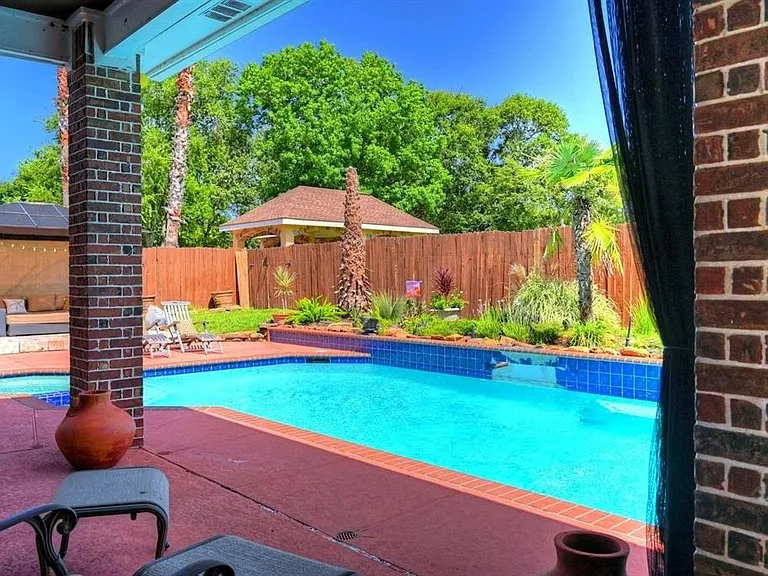 289 Waterford Way — Photo 4