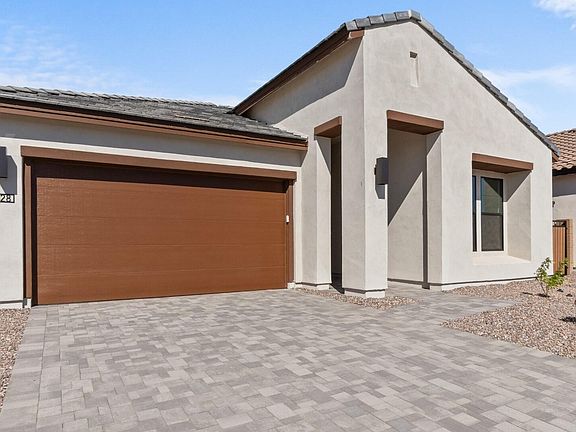 3rd image of 728 E Aurora Drive