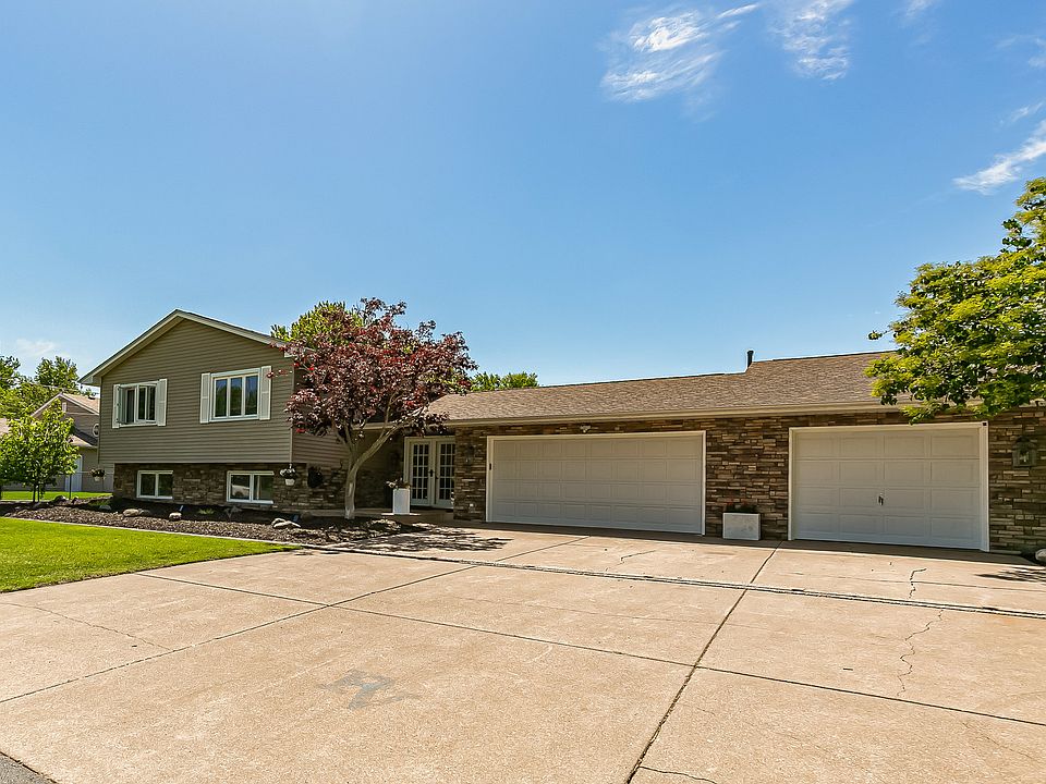 1st image of 3530 E Harbor Dr