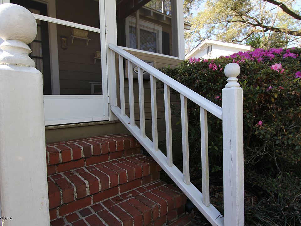1st image of 4054 Green St