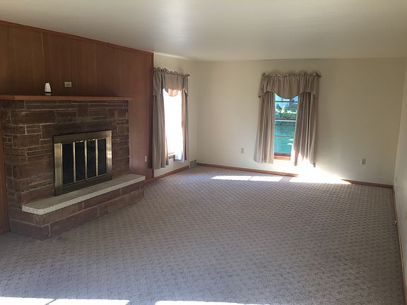 Living room with fireplace