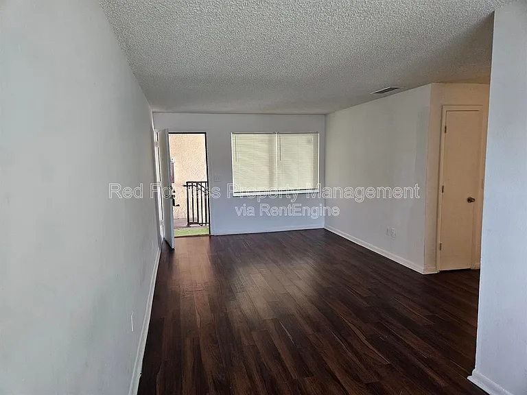 4331 Glenwood Ave #7 — Photo 3