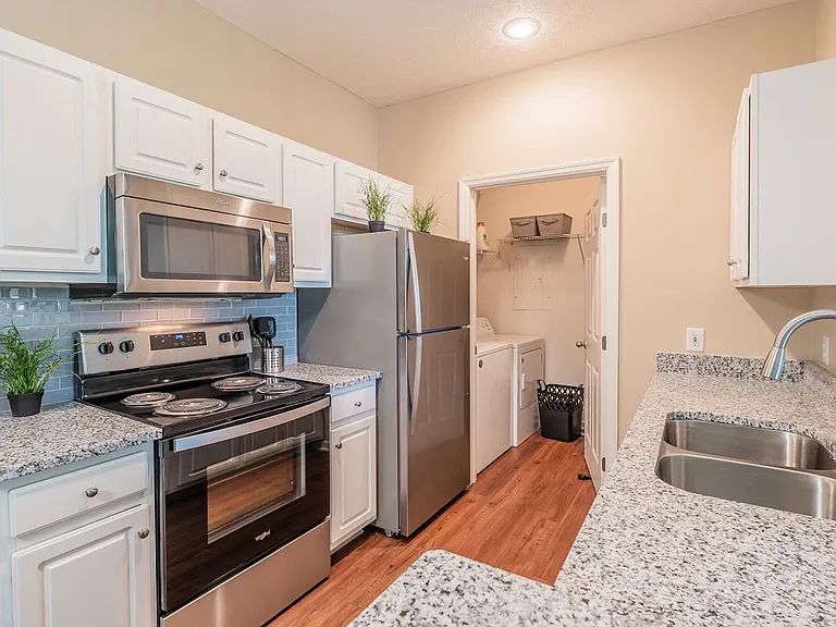 The Preserve at Beckett Ridge Apartments and Townhomes — Photo 2