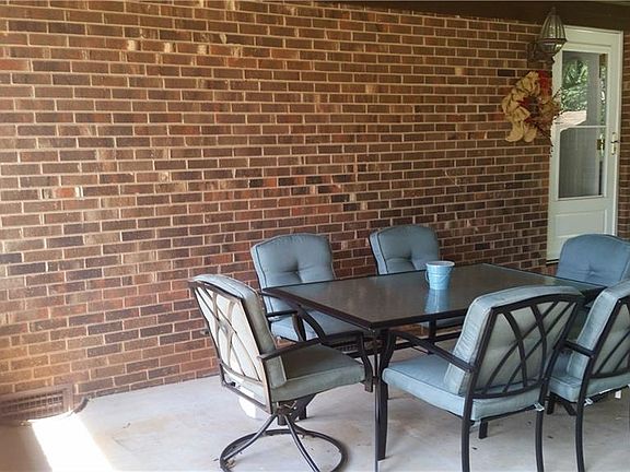 3rd image of 181 College Ln