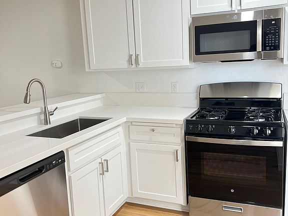 4th image of 2115 G St #6